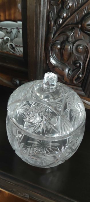 Kryształowa waza ponczowka