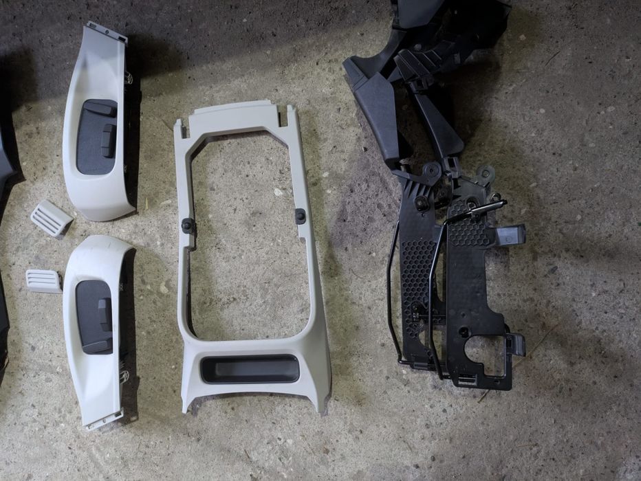 Jaguar I-pace fotele, kanapy, zestaw