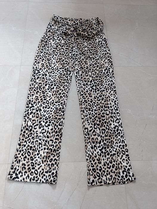Spodnie damskie w panterkę rozmiar M