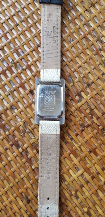 Оригинал 2003 Часы Louis Vuitton