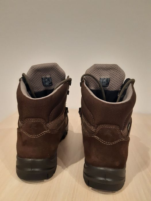 Взуття ECCO  GORETEX 39 розмір