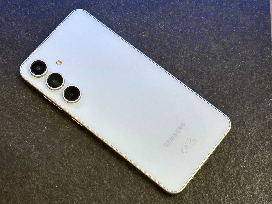 Samsung Galaxy S24 FE 5G SM-S721 8/128GB Niebieski / RATY