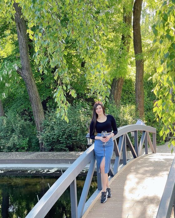 Спідниця Міді бренду Must Have