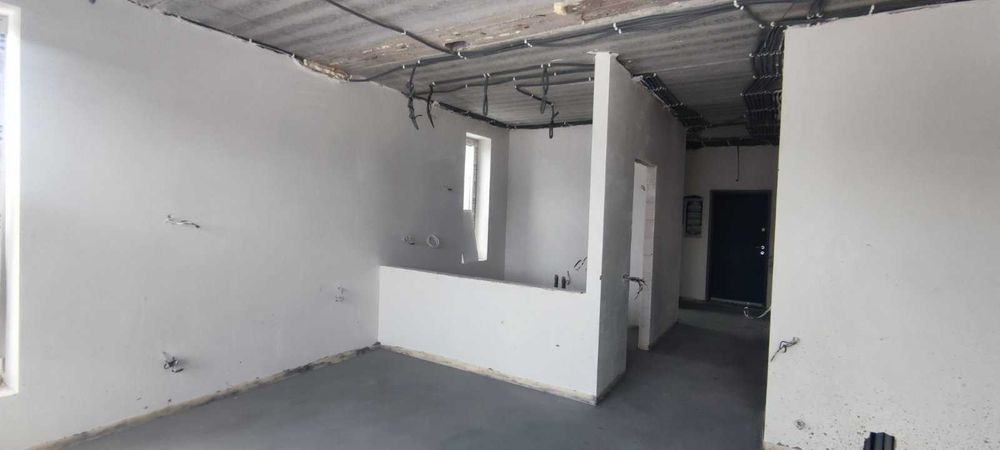 ТАУНХАУС двоповерховий р-н Морське, вул. Євгена Коновальця,33