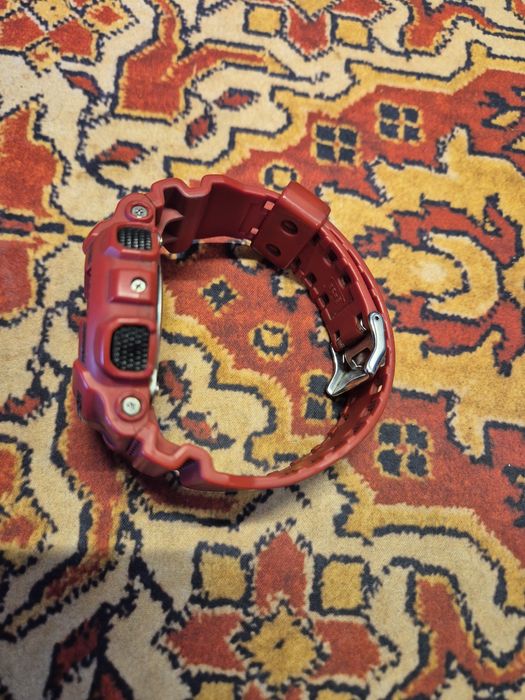 Zegarek Casio GA-100B Czerwony