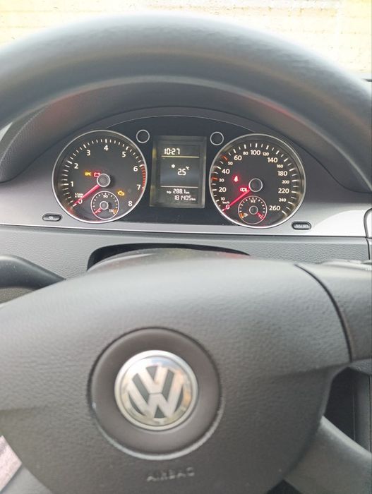 Фольксваген Пасат В-6...1.6 mpi