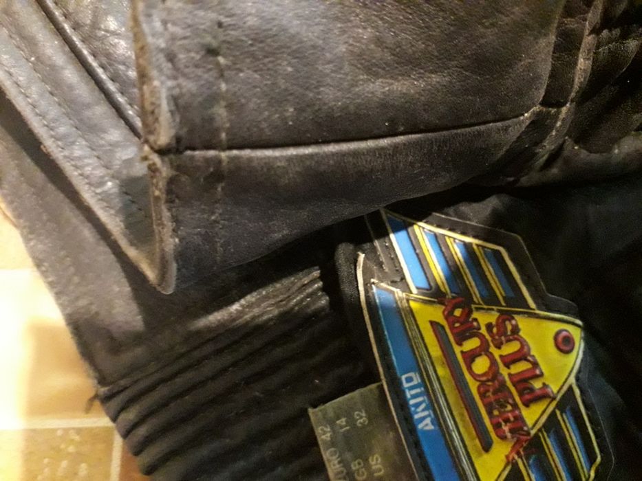Продам мото штани шкіряні