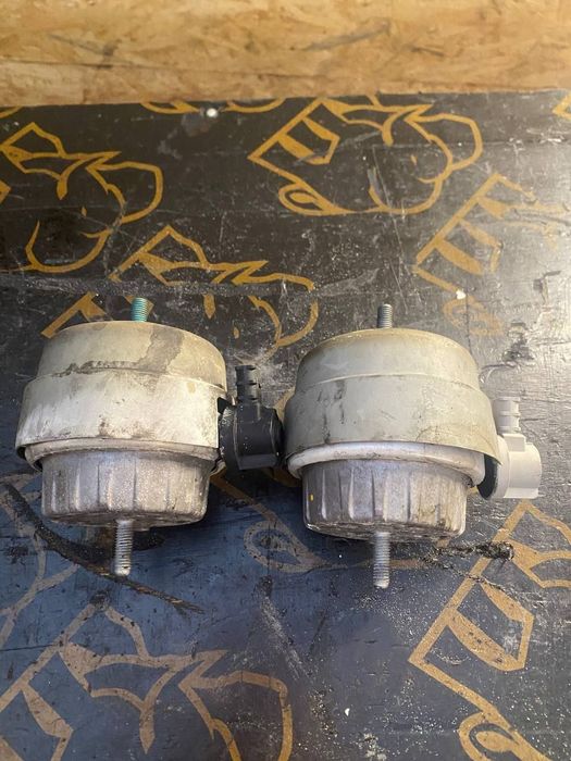 Подушки двигуна А6 С6 3.0TDI