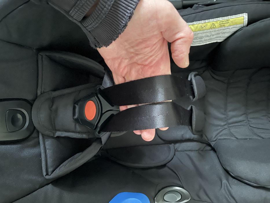 Авторкісло / автолюлька Carrelo epica