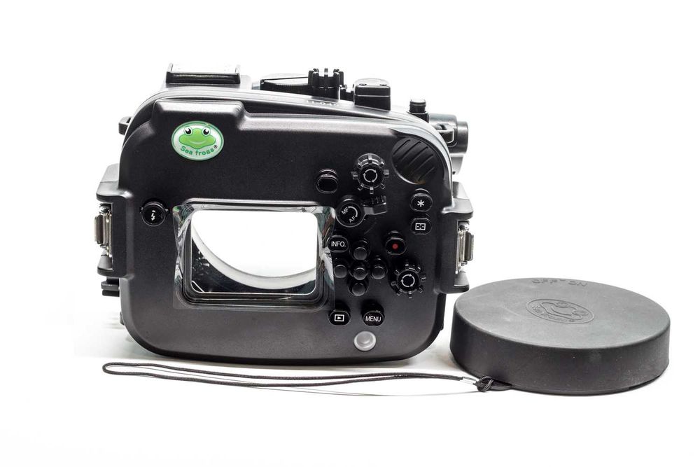 Canon M6 Mark II + caixa estanque Seafrogs + Acessórios