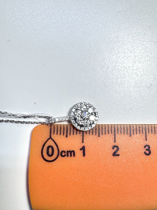 Золотий підвіс ZARINA з діамантами на ланцюжку