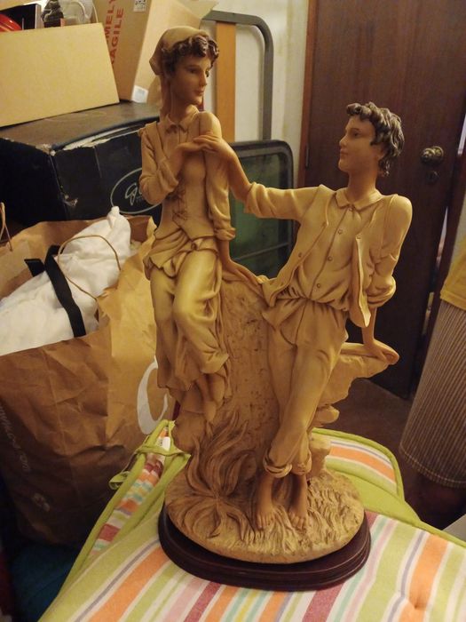 Estatueta grande de marfinite