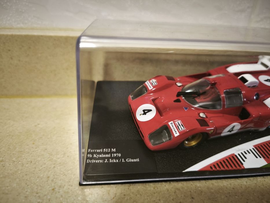 Carro de coleção novo " Ferrari