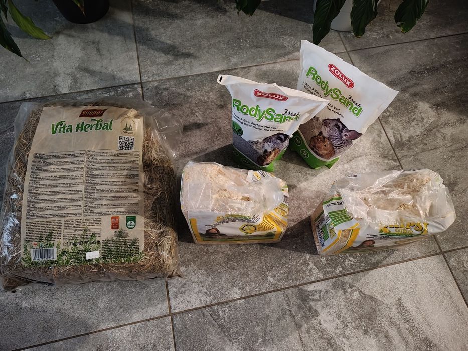 Trociny, siano, piasek do kąpieli zestaw dla gryzonia