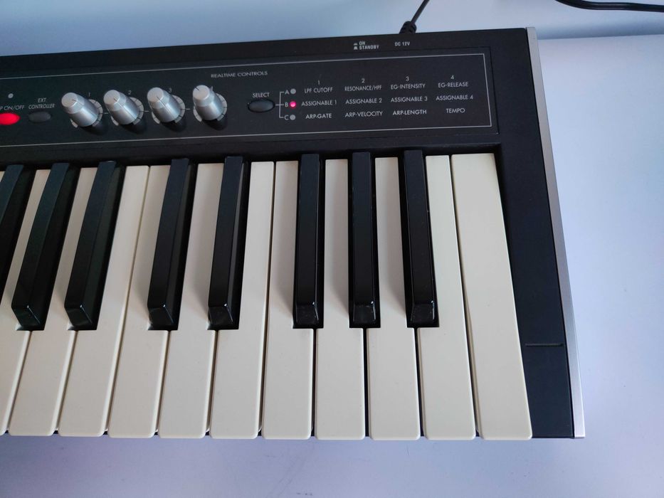 KORG micro X syntezator