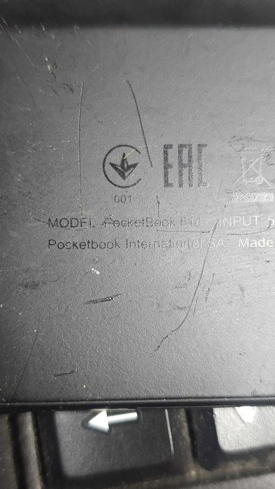 Электронную книгу PocketBook 614 Basic 3 не рабочую (разбит экран).