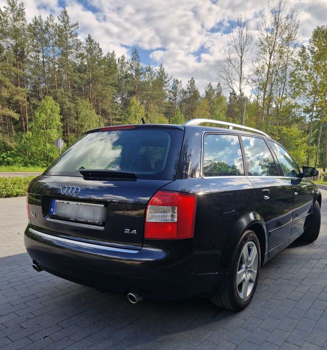 Sprzedam Audi A4 B6/przebieg tylko 132000/jeden właściciel/2.4 benzyna