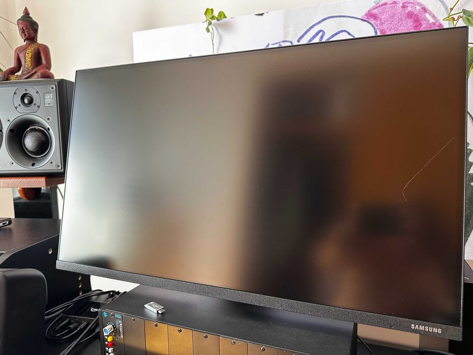 Samsung 27" Space Monitor SR75