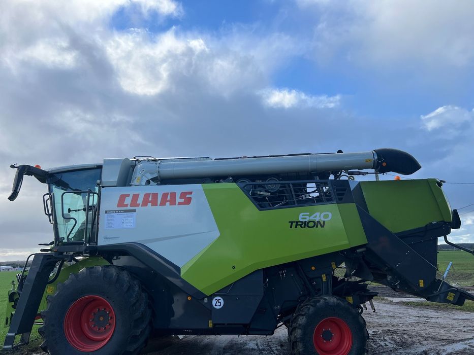 Claas Trion  Claas Trion 640