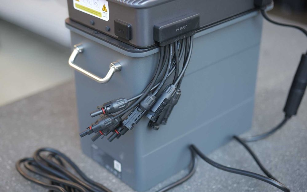 Зарядна станция Zendure Hyper 2000 + AB2000 (1.92 кВт) Гарантия: 2 год