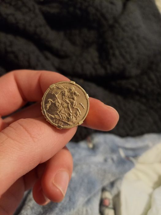 Libra em ouro de 9k
