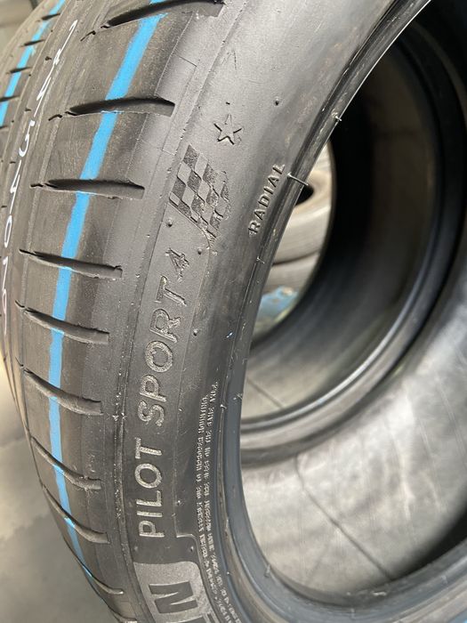 Pneus 245 / 40 R 19 Michelin Pilot Sport 4