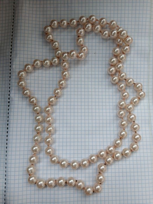 Женские бусы жемчуг