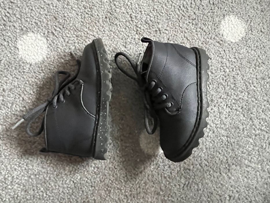 Buty trzewiki Zara r.22 czarne