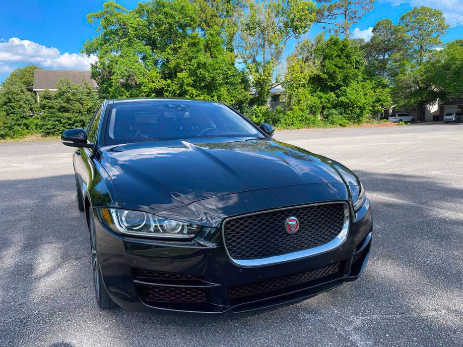 Jaguar XE 25t Prestige      2018