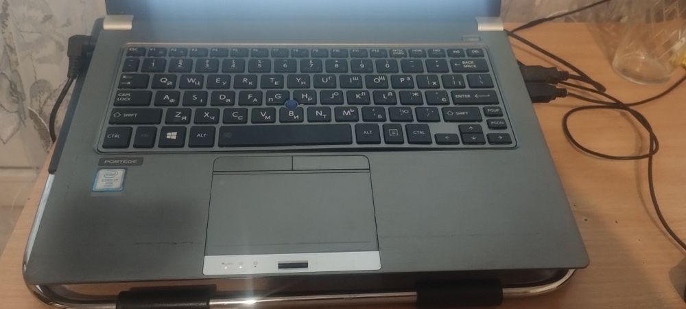 Потужний  ноутбук TOSHIBA Intel core I7 6 поколінняDDR3 8 GB,SSD 256