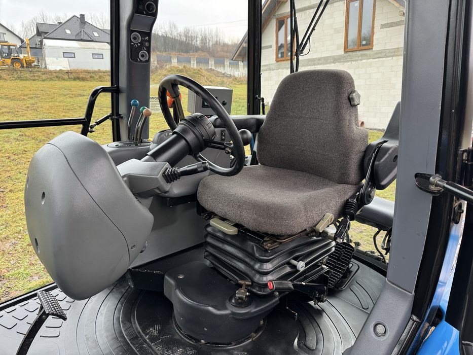 New Holland TV140