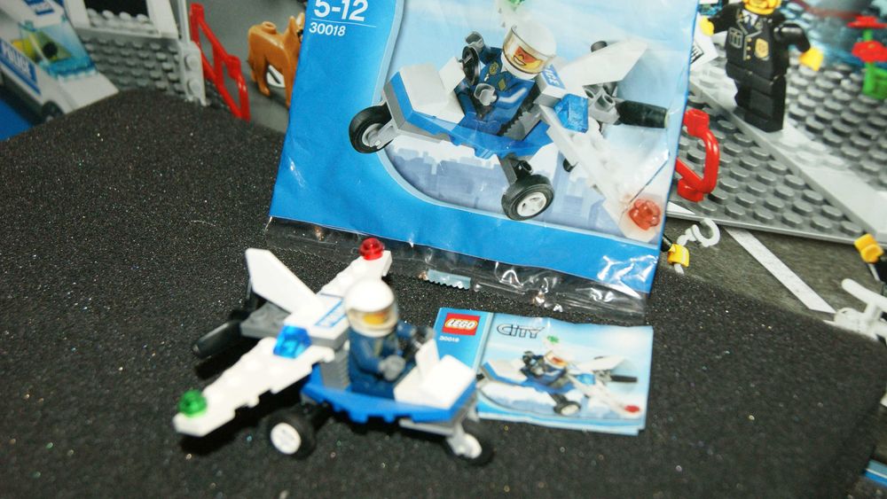 Lego 30018 i 7235 City Policja