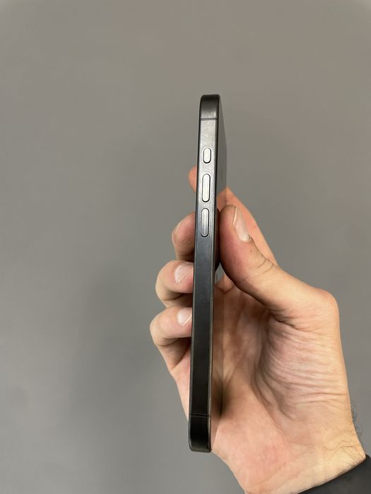 iPhone 15 Pro 256gb Black Titanium eSiM Neverlock