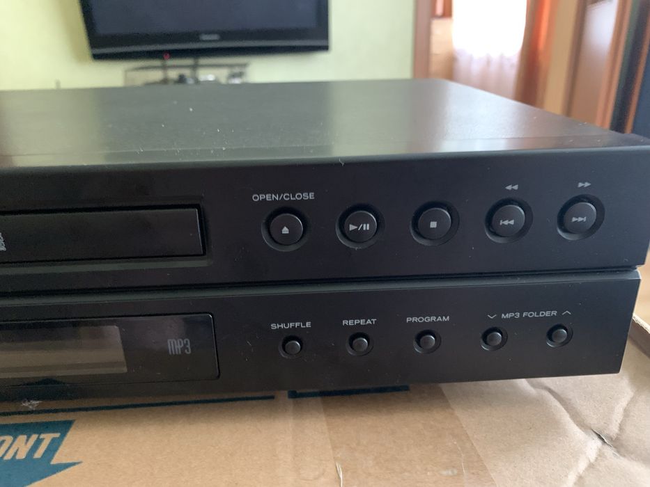 Продам Tascam CD-P1260mk2