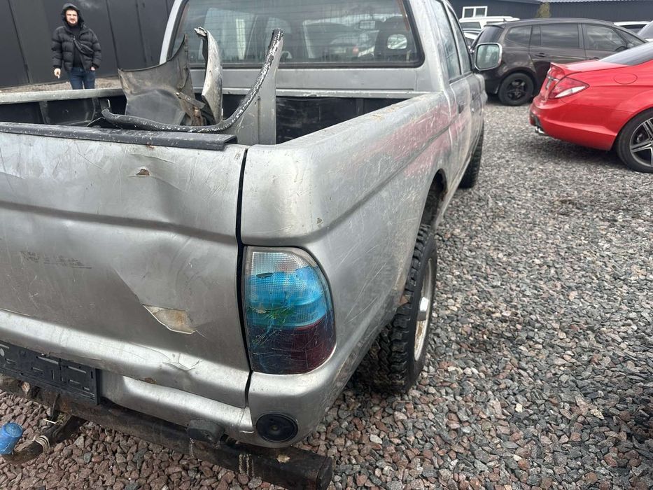 Ручка замок моторчик митсубиши митсубиси л200 MITSUBISHI L200