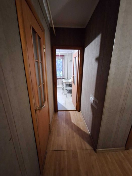 Продам 4 кімнатну квартиру.