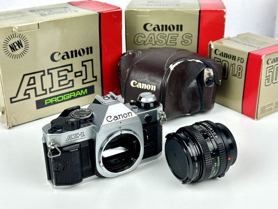 Canon AE-1 Program + FD 50 mm f/1.8 + oryginalne etui - pudełka!!!
