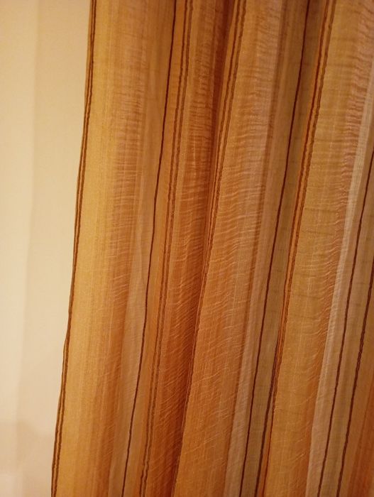 Vendo duas cortinas beje
