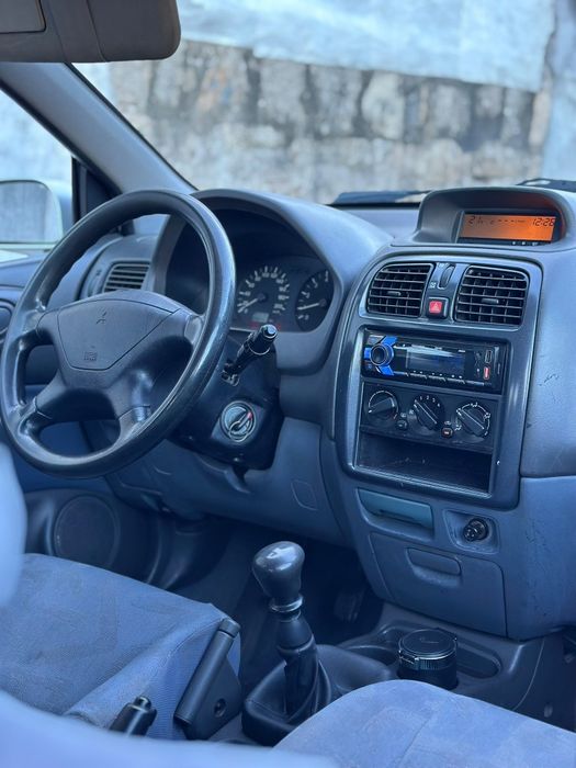Mitsubishi GLX 1.3