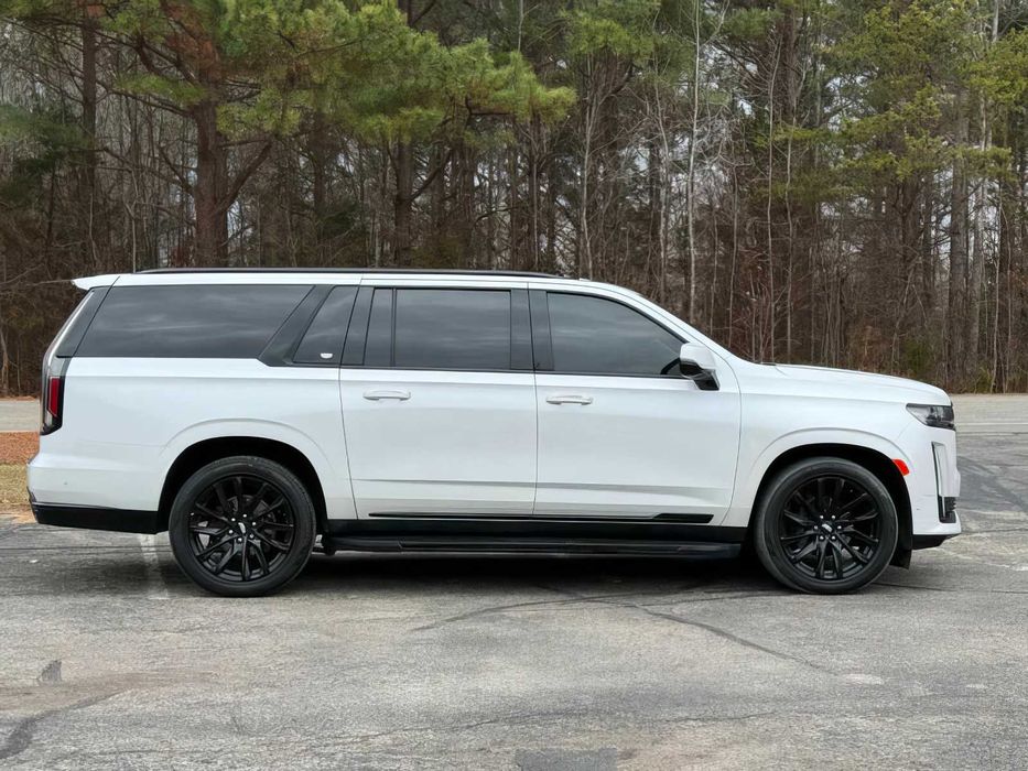 Cadillac Escalade      2021