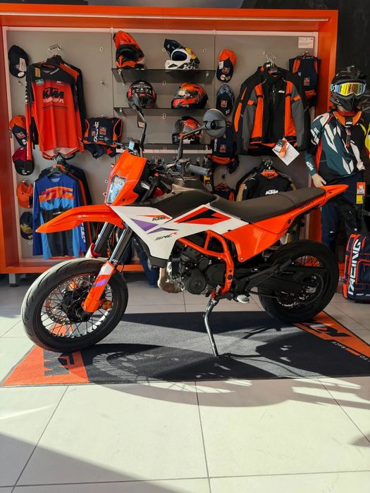 KTM