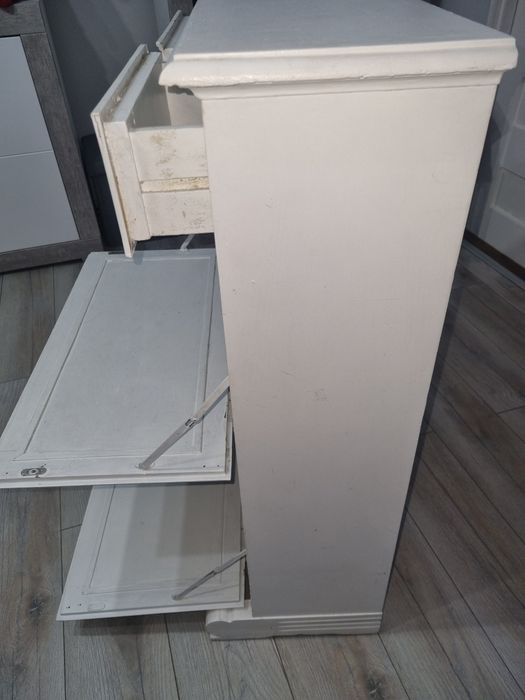 Sprzedam stara komodę