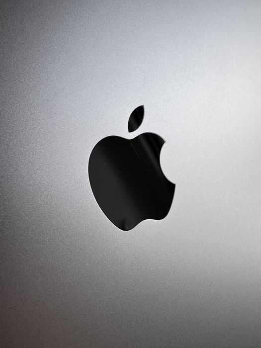 MacBook Pro 2019 16GB/256GB