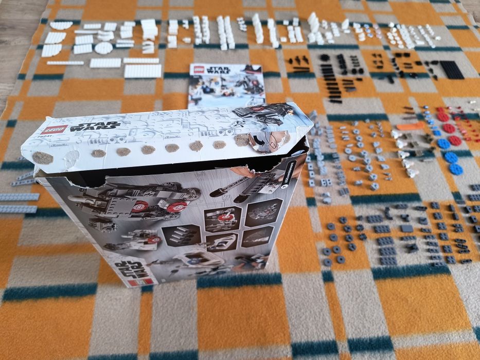 LEGO Star Wars 75241 Obrona Bazy Echo kompletne