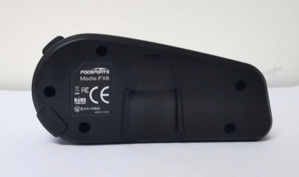 Auricular/intercomunicador Bluetooth/Capacete Conferência 6 Motards