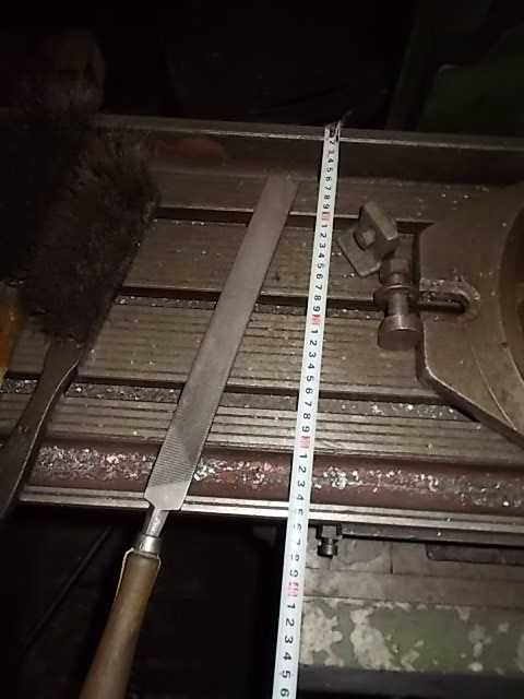 Стіл чавунний 710— 1250.