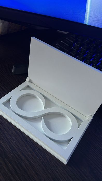 Продам підставку для обручок