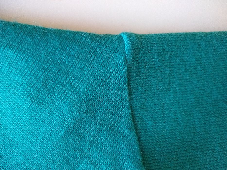 Super delikatna damska asymetryczna luźna sweterek/bluzka, 47% Merino