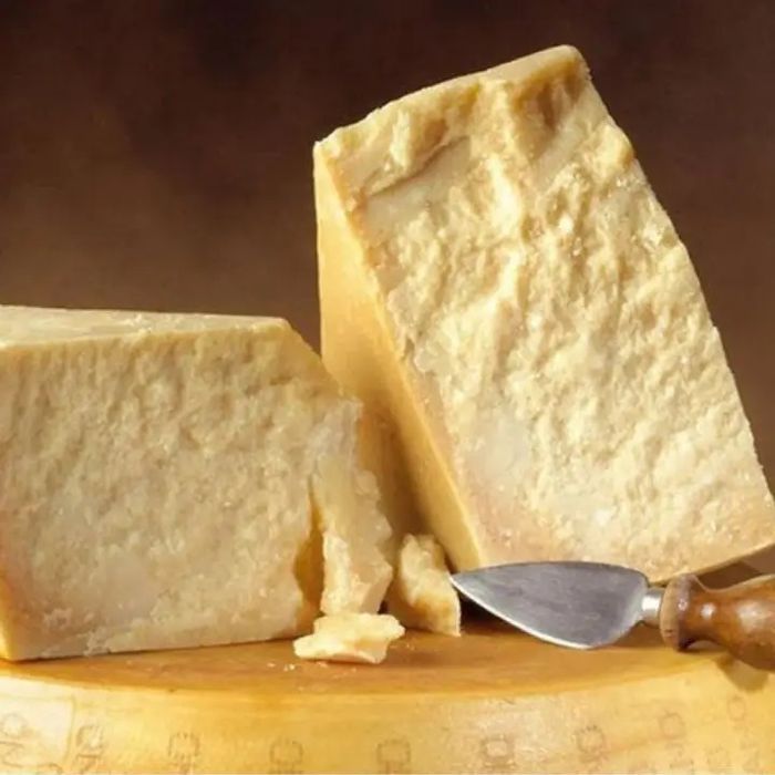 Пармезан Пармеджано Реджано 24міс Італія Parmigiano Reggiano
