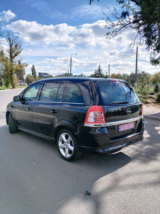 Opel ZAFIRA B, 1.8 бензин, 2012р., щойно з Німеччини.